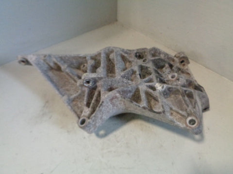 Range Rover Sport Alternator Mounting Bracket with ACE YLU500390 2.7 TDV6 B11073