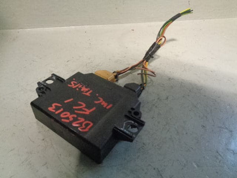 Freelander 1 Parking ECU Module YWC500142 Land Rover 2004 to 2006 B25013
