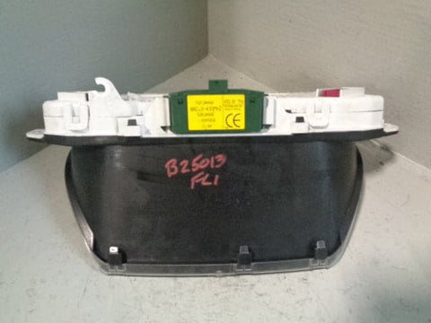 Freelander 1 Speedo Instrument Cluster TD4 YAC500950 2004 to 2006 Land Rover