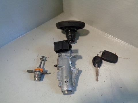 Freelander 1 Ignition Barrel and 1x Key Door Lock Land Rover 1998 to 2006 B10014
