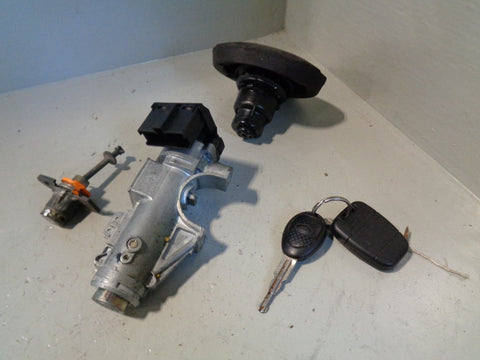 Freelander 1 Ignition Barrel and 1x Key Door Lock Land Rover 1998 to 2006 B10014