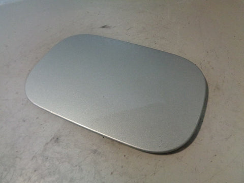 Discovery 3 Fuel Filler Flap in Arctic Frost Land Rover 2004 to 2009