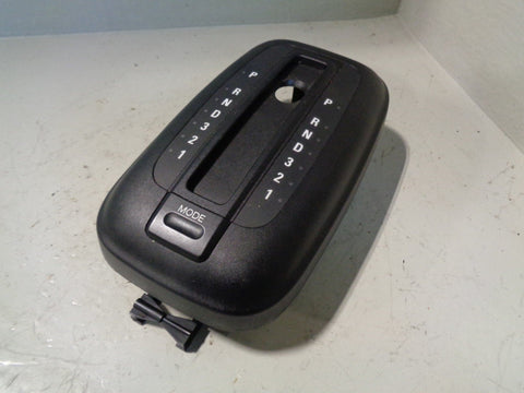 Discovery 2 Gear Selector Surround Automatic TD5 and V8 1998 to 2004 R26014