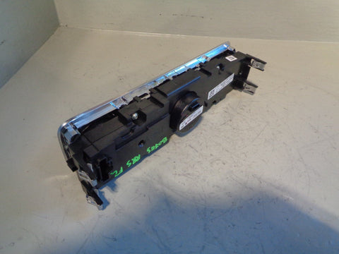 Range Rover Sport Radio Stereo Control Panel and Clock CH32-18C858-AB