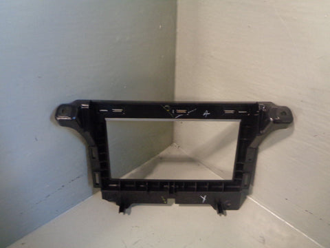 Range Rover Sport Sat Nav Screen Surround Trim CH32-044H94 2009 to 2013 B07113