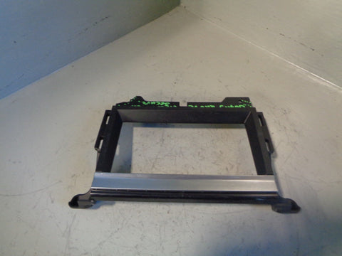 Range Rover Sport Sat Nav Screen Surround Trim CH32-044H94 2009 to 2013 B07113