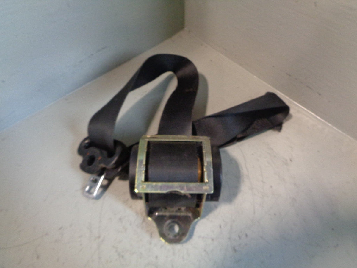 Discovery 2 Seat Belt Near Side Front in Black Land Rover 1998 to 2004