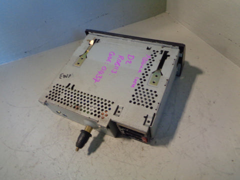 Discovery 2 Stereo Head Unit Radio Cassette Player XQD000110PUY Alpine R08113