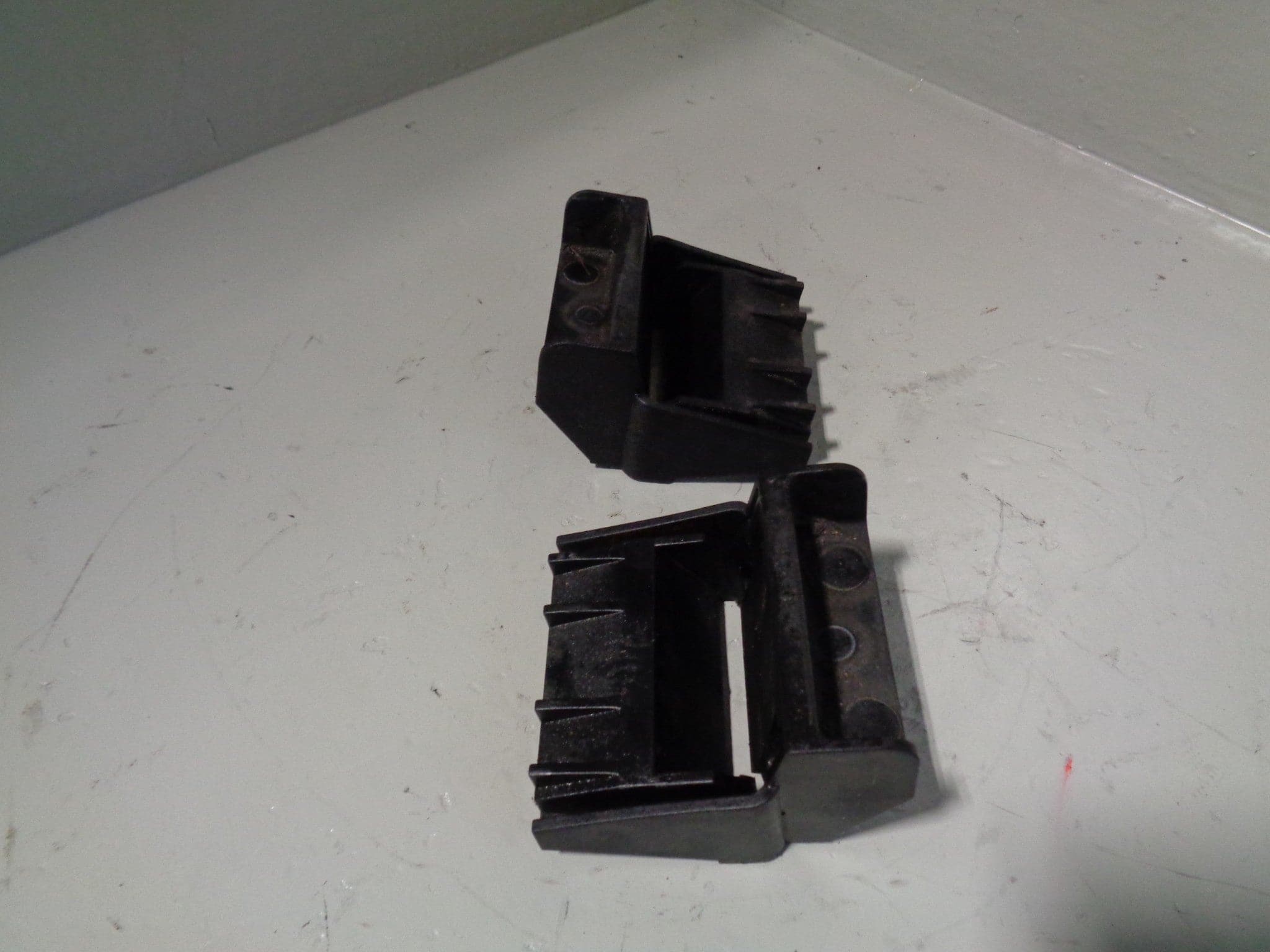 Range Rover L322 Radiator. Parts Range Rover L322 Radiator Mount Brackets Pair of 3.6 TDV8 2006 to 2009 ...