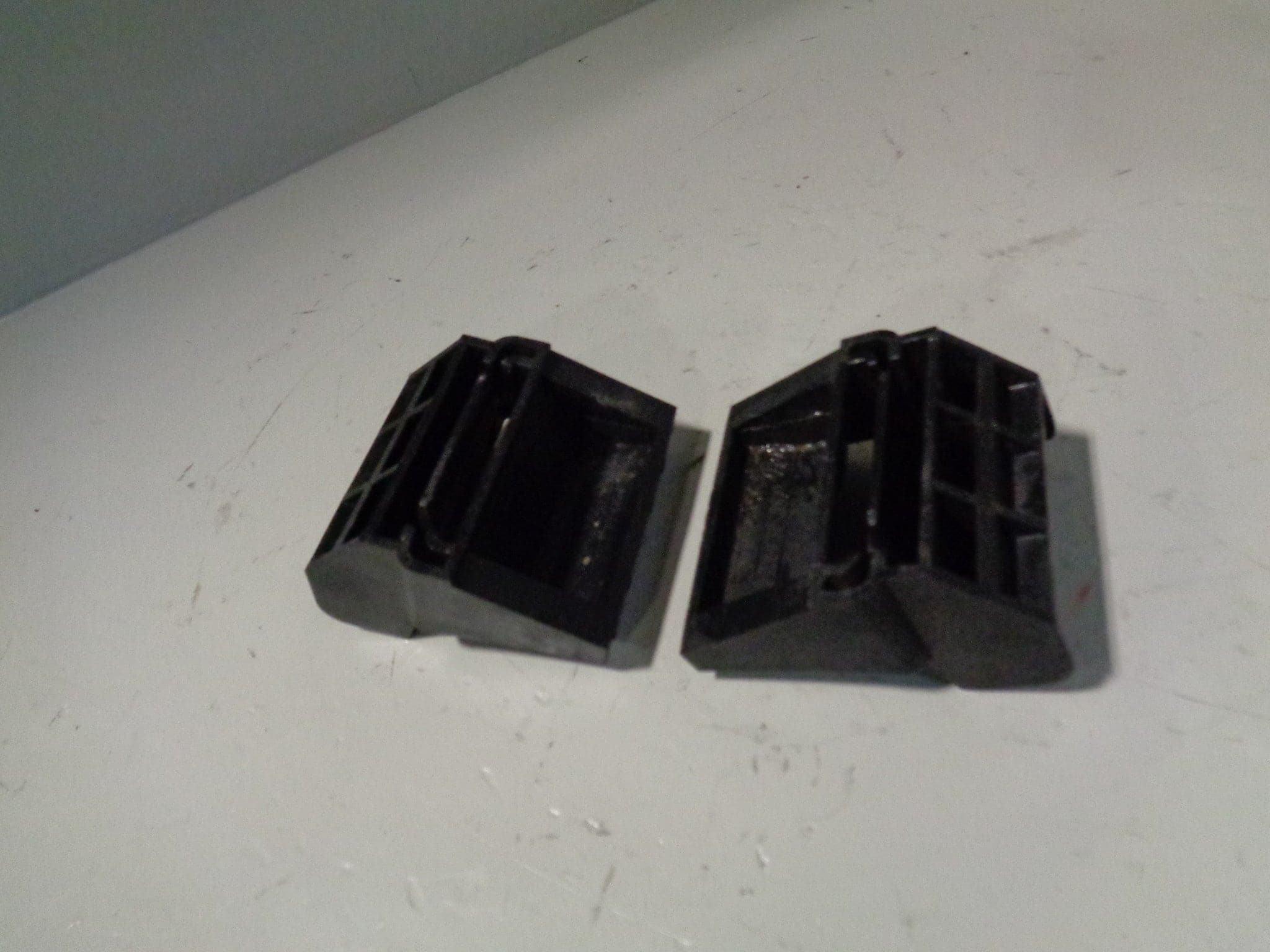 Range Rover L322 Radiator. Parts Range Rover L322 Radiator Mount Brackets Pair of 3.6 TDV8 2006 to 2009 ...