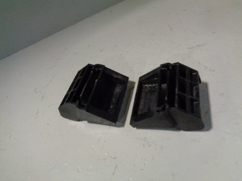 Range Rover L322 Radiator Mount Brackets Pair of 3.6 TDV8 2006 to 2009