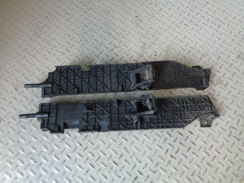 Range Rover Sport Radiator Brackets Mounts Pair 3.0 TDV6 2009 to 2013