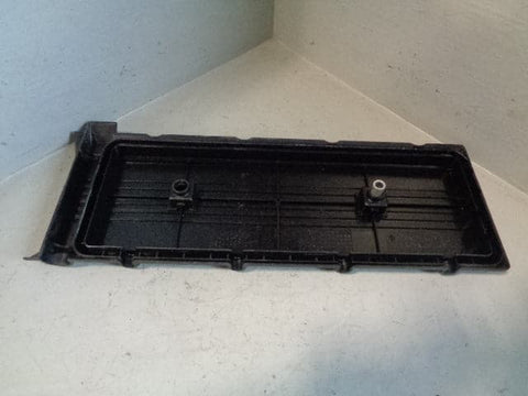 Range Rover L322 Head Cover Near Side Left 11-12 7 51376 2002 to 2006 4.4 V8