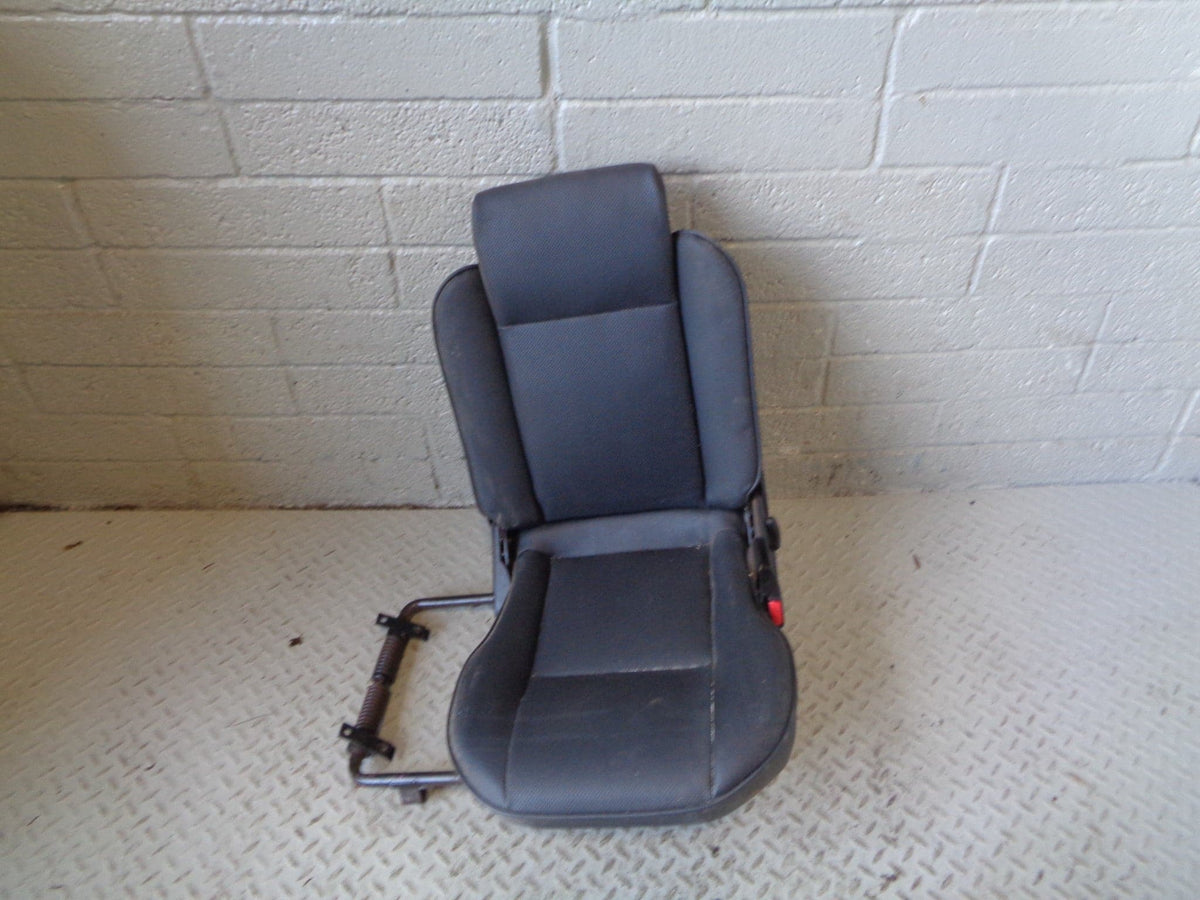 Discovery 2 Dickie Seat Black Leather 3rd Row Off Side Land Rover 1998 to 2004