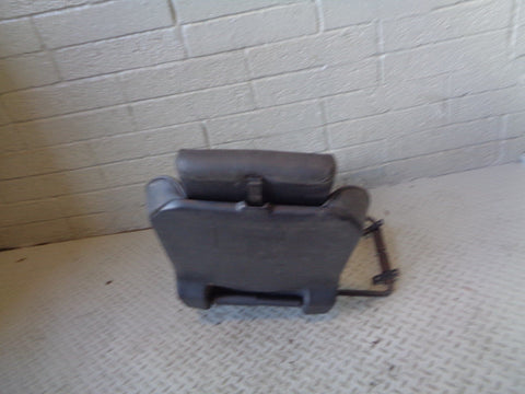 Discovery 2 Dickie Seat Black Leather 3rd Row Off Side Land Rover 1998 to 2004