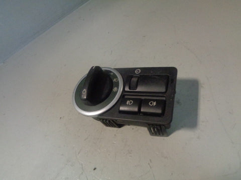 Range Rover L322 Headlight Switch Controls Green Surround YUD500880PUY
