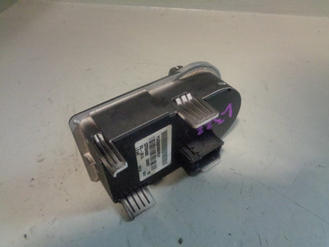 Range Rover L322 Headlight Switch Controls Green Surround YUD500880PUY