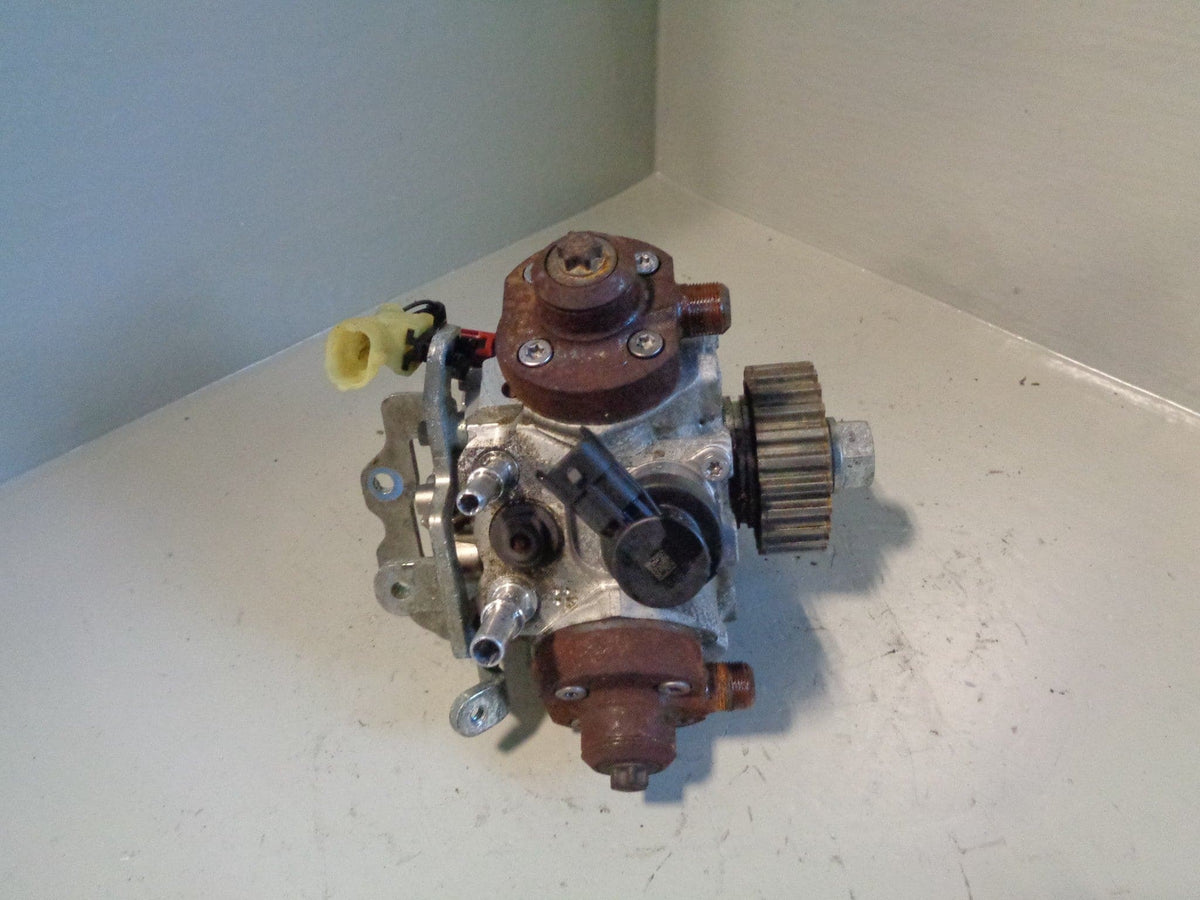 Injection Pump 3.0 SDV6 Discovery or Range Rover Sport High Pressure AH2Q9B395AD