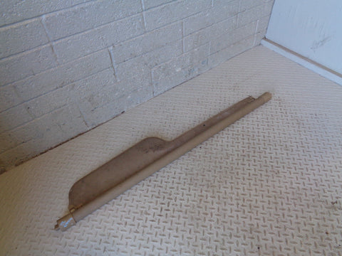 Discovery 2 Load Cover Retractable in Beige Land Rover 1998 to 2004 R17014