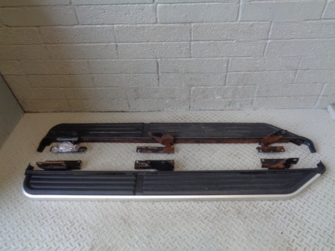 Discovery 3 Side Steps Pair Of Black Silver Land Rover 2004 to 2009 K11123
