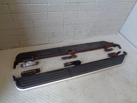 Discovery 3 Side Steps Pair Of Black Silver Land Rover 2004 to 2009 K11123