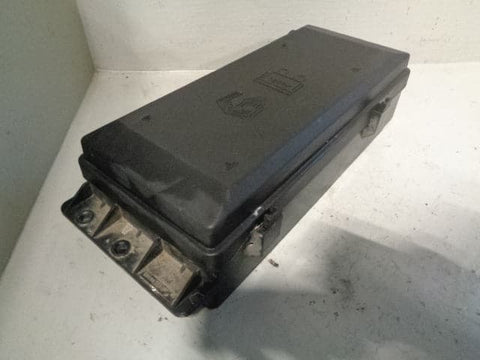 Discovery 2 Under Bonnet Fuse Box TD5 Land Rover YQE103800 1998 to 2004