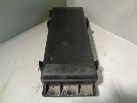 Discovery 2 Under Bonnet Fuse Box TD5 Land Rover YQE103800 1998 to 2004
