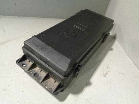 Discovery 2 Under Bonnet Fuse Box TD5 Land Rover YQE103800 1998 to 2004