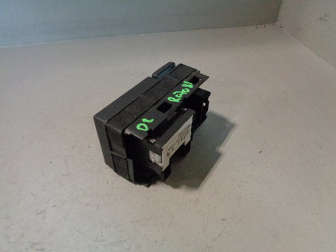 Discovery 2 Clock and Central Locking Button Grey AMR5193 Land Rover