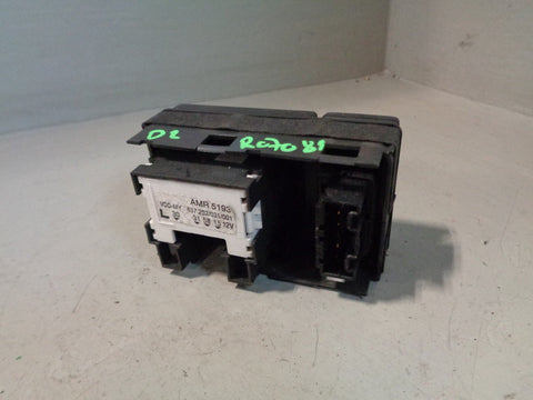 Discovery 2 Clock and Central Locking Button Grey AMR5193 Land Rover