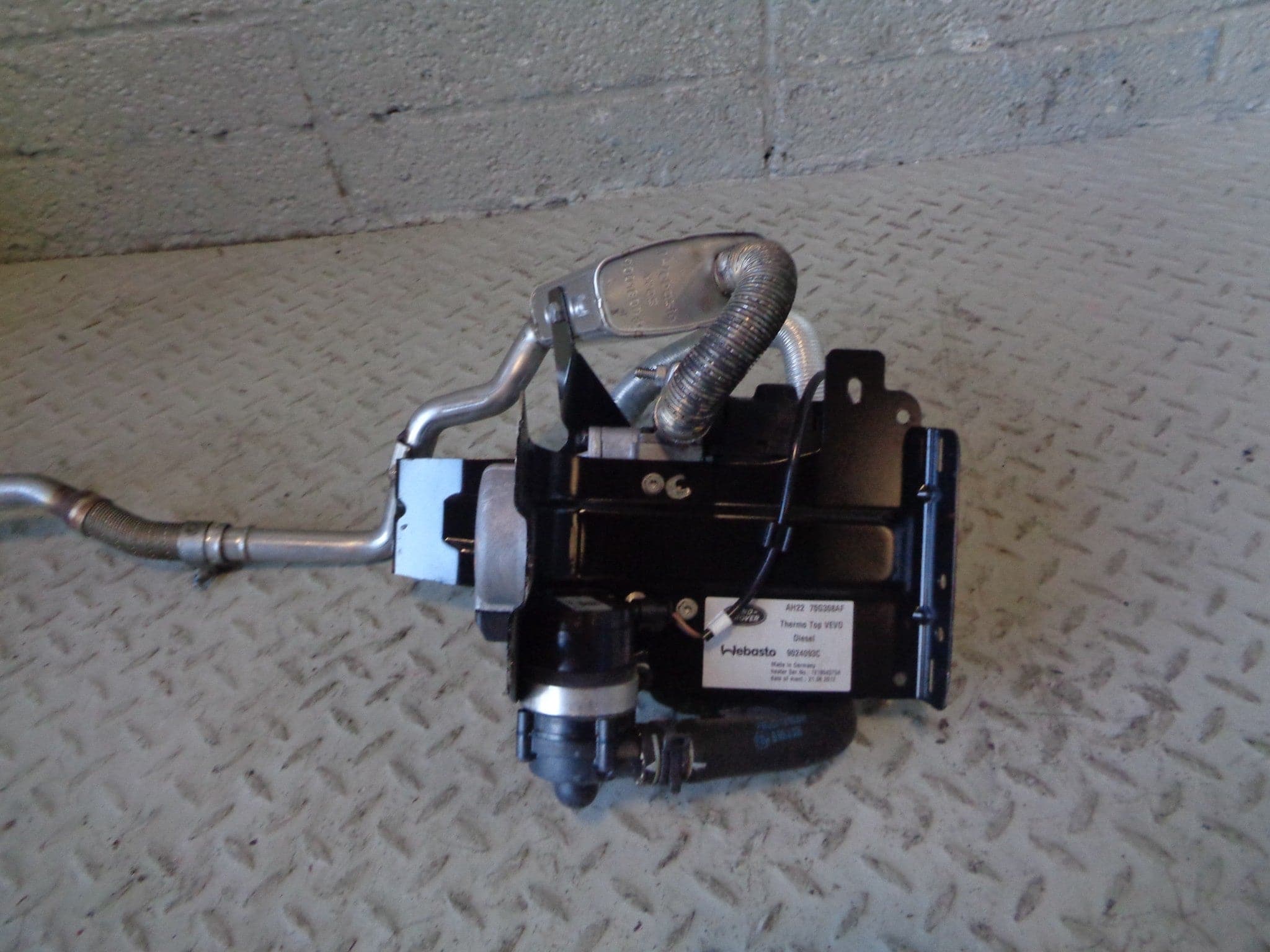 Webasto Pre-Heater AH22-70G308AF Range Rover Sport L320 Land Rover Dis ...