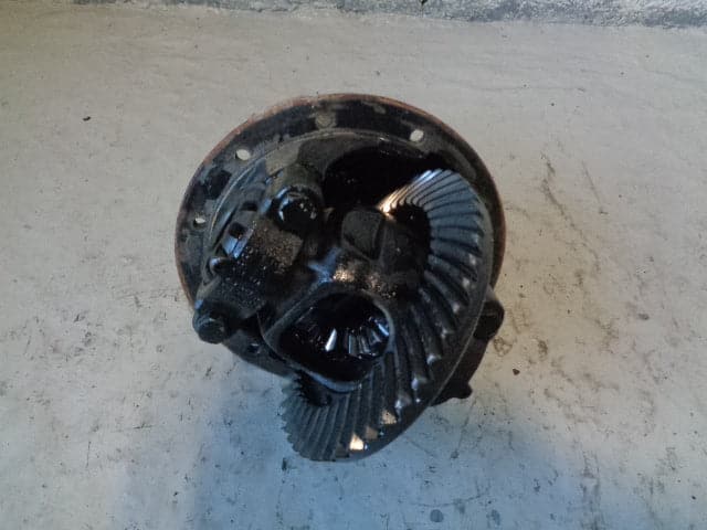 Land Rover Tdi 5 Diff Discovery 2 TD5 Diff Front Differential 24 Spline Land Rover 1998 to 2 ...