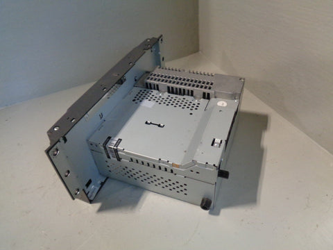 Discovery 3 Radio With CD Player Land Rover VUX500490 2004 to 2009