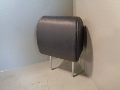 Discovery 2 Centre Rear Headrest Leather in Black Land Rover 1998 to 2004