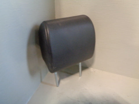 Discovery 2 Centre Rear Headrest Leather in Black Land Rover 1998 to 2004