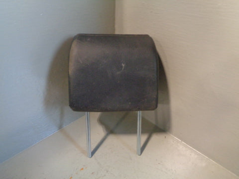 Discovery 2 Centre Rear Headrest Leather in Black Land Rover 1998 to 2004