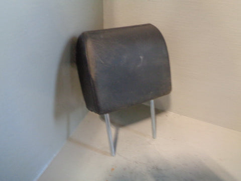 Discovery 2 Centre Rear Headrest Leather in Black Land Rover 1998 to 2004