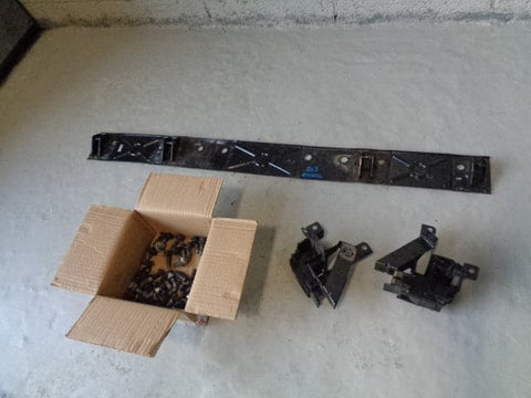 Discovery 3 Rear Seat 3rd Row Bracket Mount with Fittings Land Rover K13122
