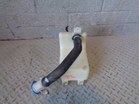 Freelander 1 Washer Bottle Windscreen 2 x Pumps Land Rover 1998 to 2006