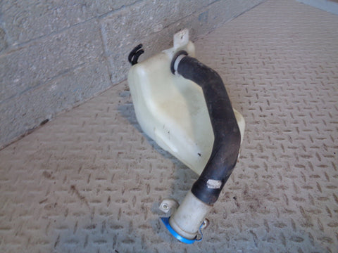 Freelander 1 Washer Bottle Windscreen 2 x Pumps Land Rover 1998 to 2006