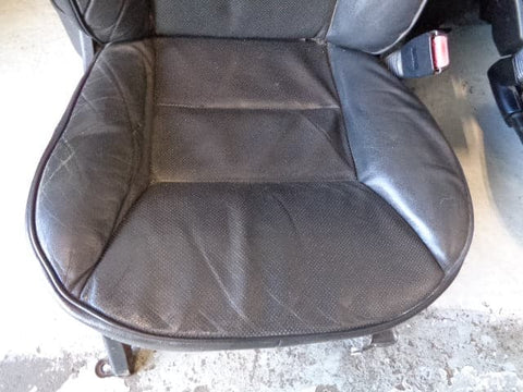 Discovery 2 Seats Black Electric Full Leather x5 Land Rover 1998 to 2004 R13013