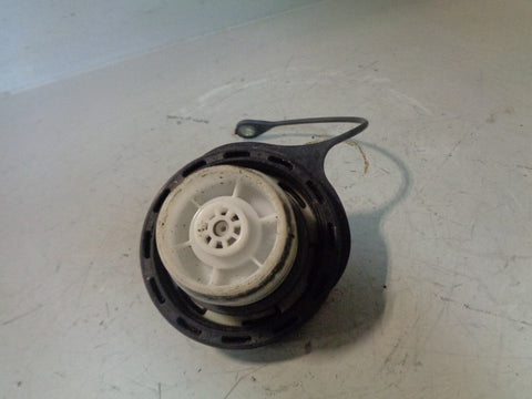 Discovery 2 Fuel Filler Cap in Black WLD100770 Land Rover 1998 to 2004