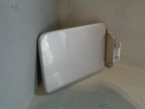 Discovery 2 Fuel Flap Filler Cap Blenheim Silver 642 Land Rover 1998 to 2004