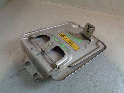 Discovery 2 Fuel Flap Filler Cap Blenheim Silver 642 Land Rover 1998 to 2004