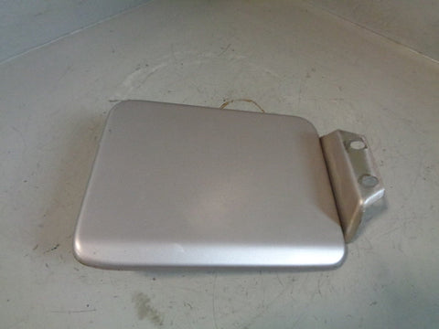 Discovery 2 Fuel Flap Filler Cap Blenheim Silver 642 Land Rover 1998 to 2004