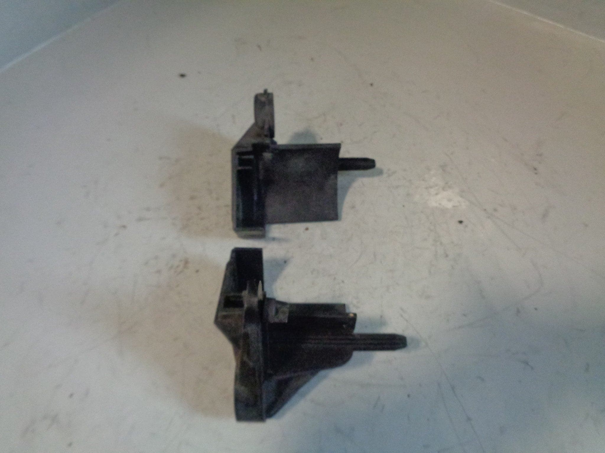 Range Rover L322 Radiator. Parts Range Rover L322 Radiator Mount Brackets Pair of 3.0 TD6 2002 to 2006 ...