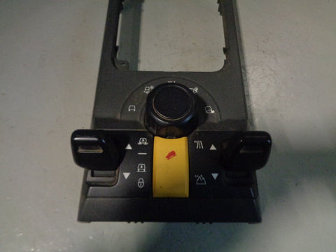 Discovery 3 Terrain Settings Panel Switch Air Suspension YUD501590WUX