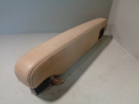 Discovery 3 Armrest Near Side Passenger Alpaca Land Rover 2004 to 2009 K13103