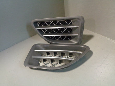 Range Rover Sport Wing Vents Pair Standard L320 in Grey and Silver 2005 to 2013