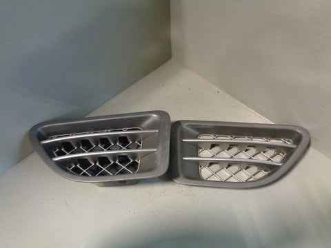 Range Rover Sport Wing Vents Pair Standard L320 in Grey and Silver 2005 to 2013